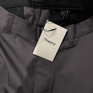 THEORY Olive FLAT FRONT Shorts NEW & UNWORN!! Orig $195+! DESIGNER LUXURY!!